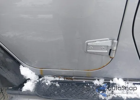 2013 Jeep Wrangler Unlimited Sport z USA, uszkodzony, nr VIN 1C4BJWDG4DL632648